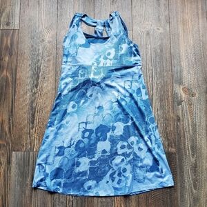 Mountain Hardwear Dress - M